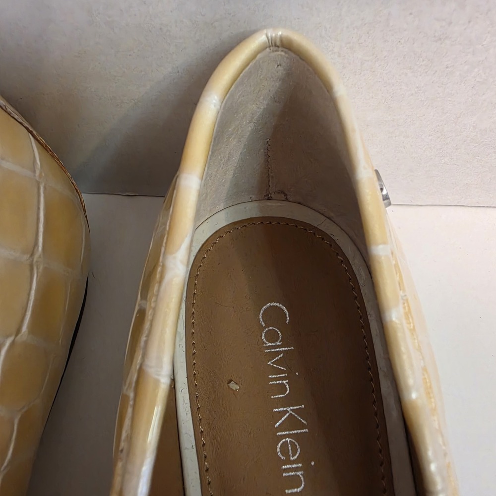 Calvin Klein Women's Croc Embossed Penny Loafers Yellow Cream Slip On Shoes - Picture 7 of 11